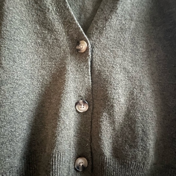 Green Cardigan, size S - Picture 2 of 4